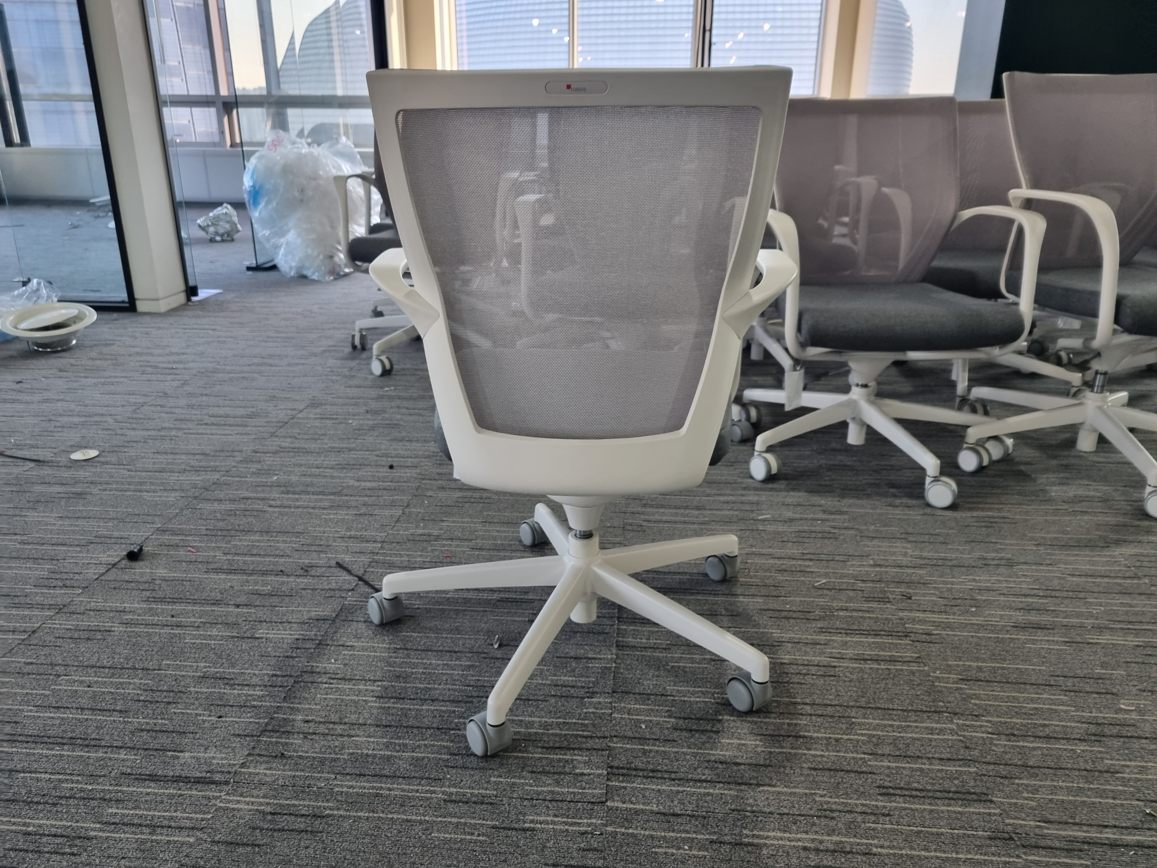 퍼시스 CH4301W 회의의자