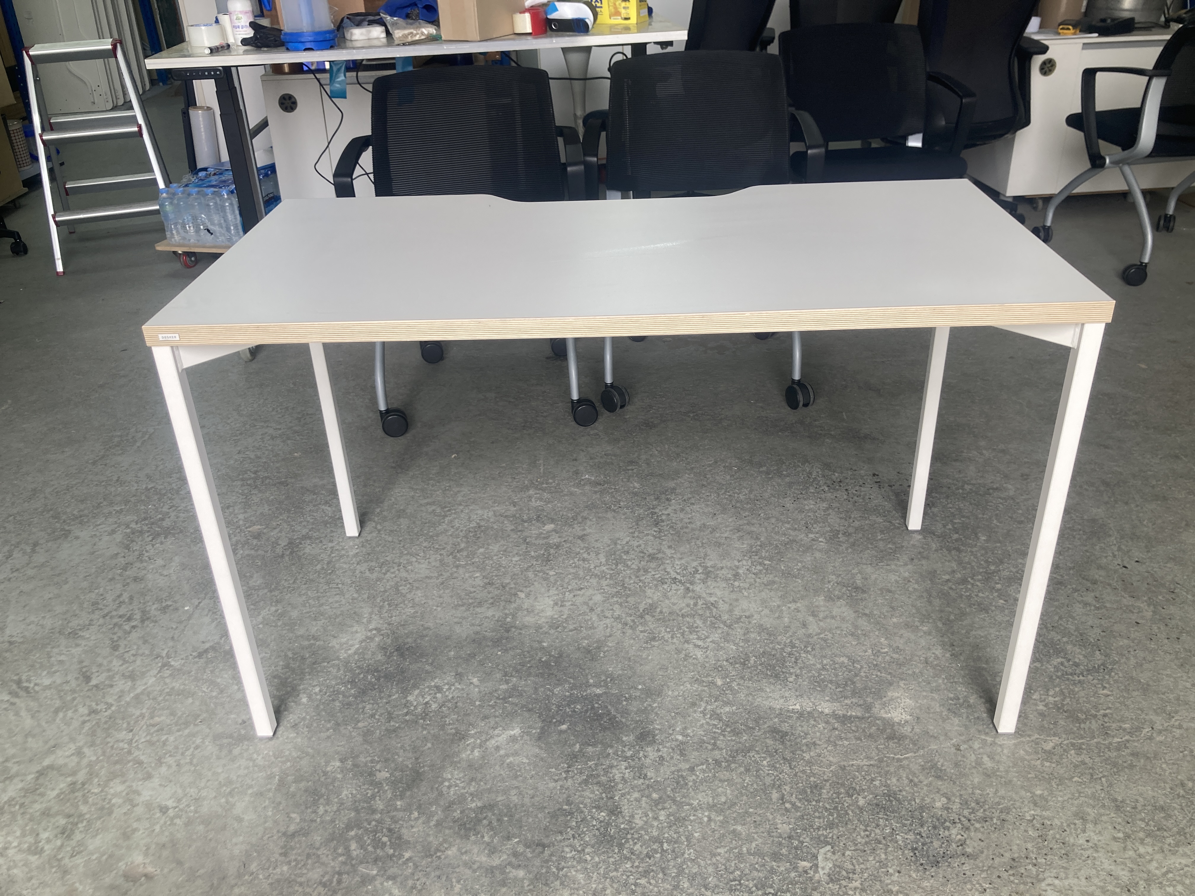 데스커 1200*600 책상-4개강남예약