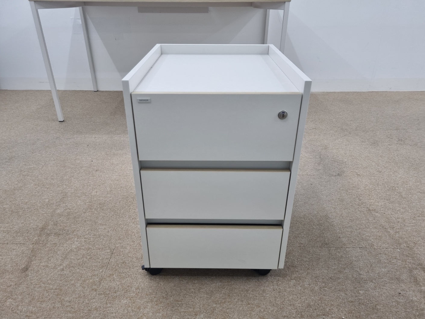 데스커 1400*700 책상[서랍별매,색상:MLWW]-5개예약