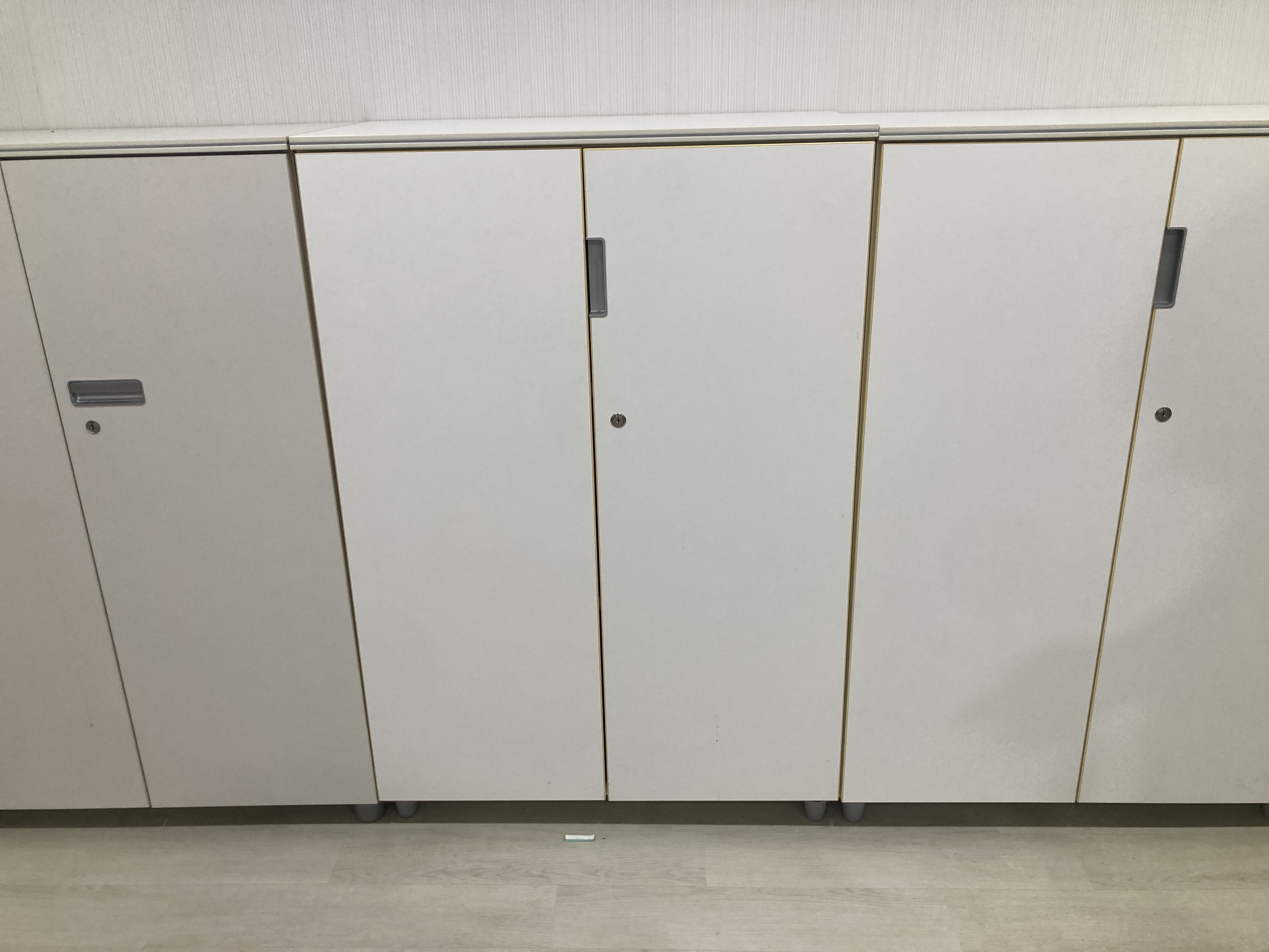 힘멜 3단 캐비닛