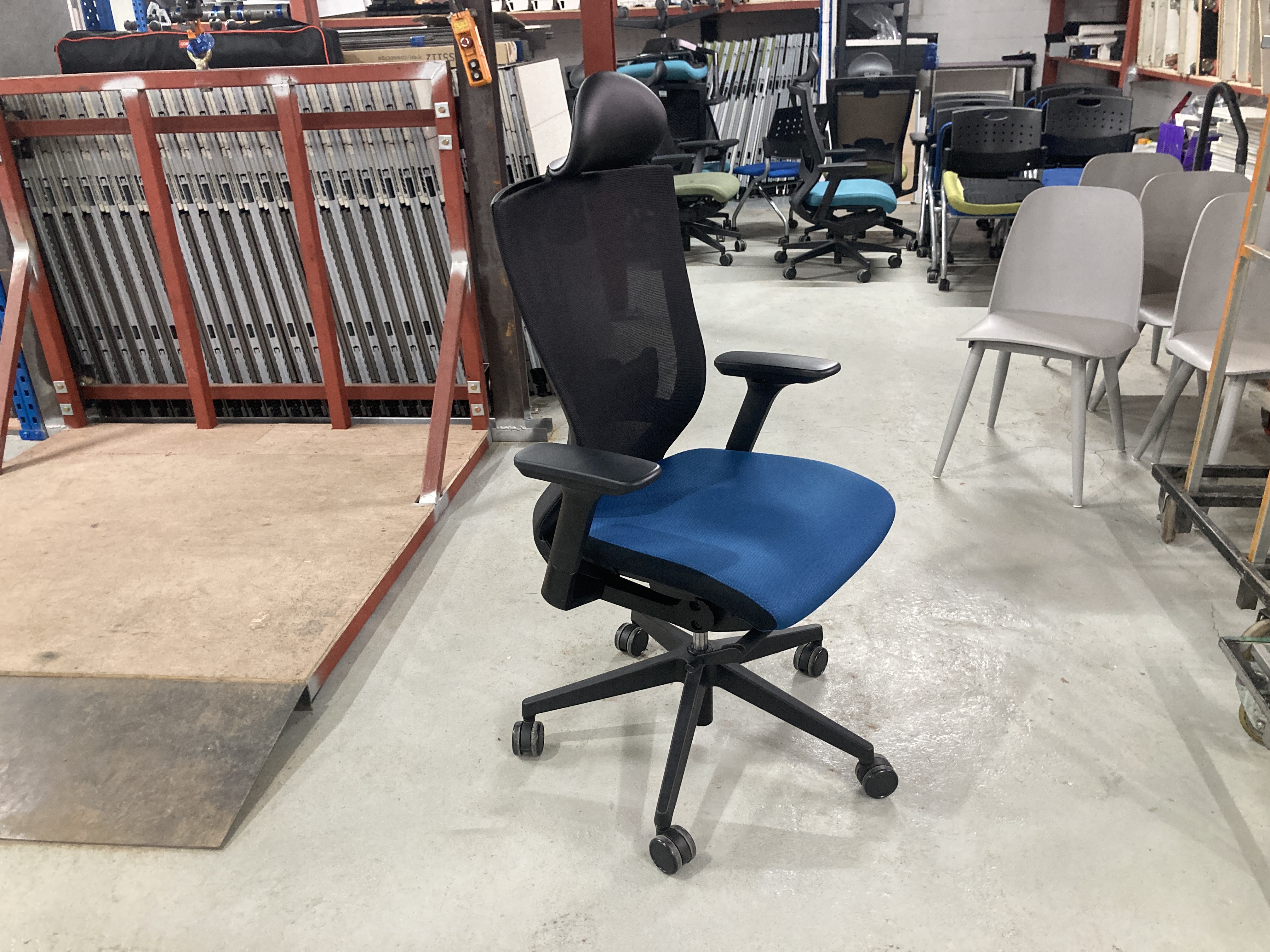 퍼시스 CHN4300AH 사무용의자[블루]