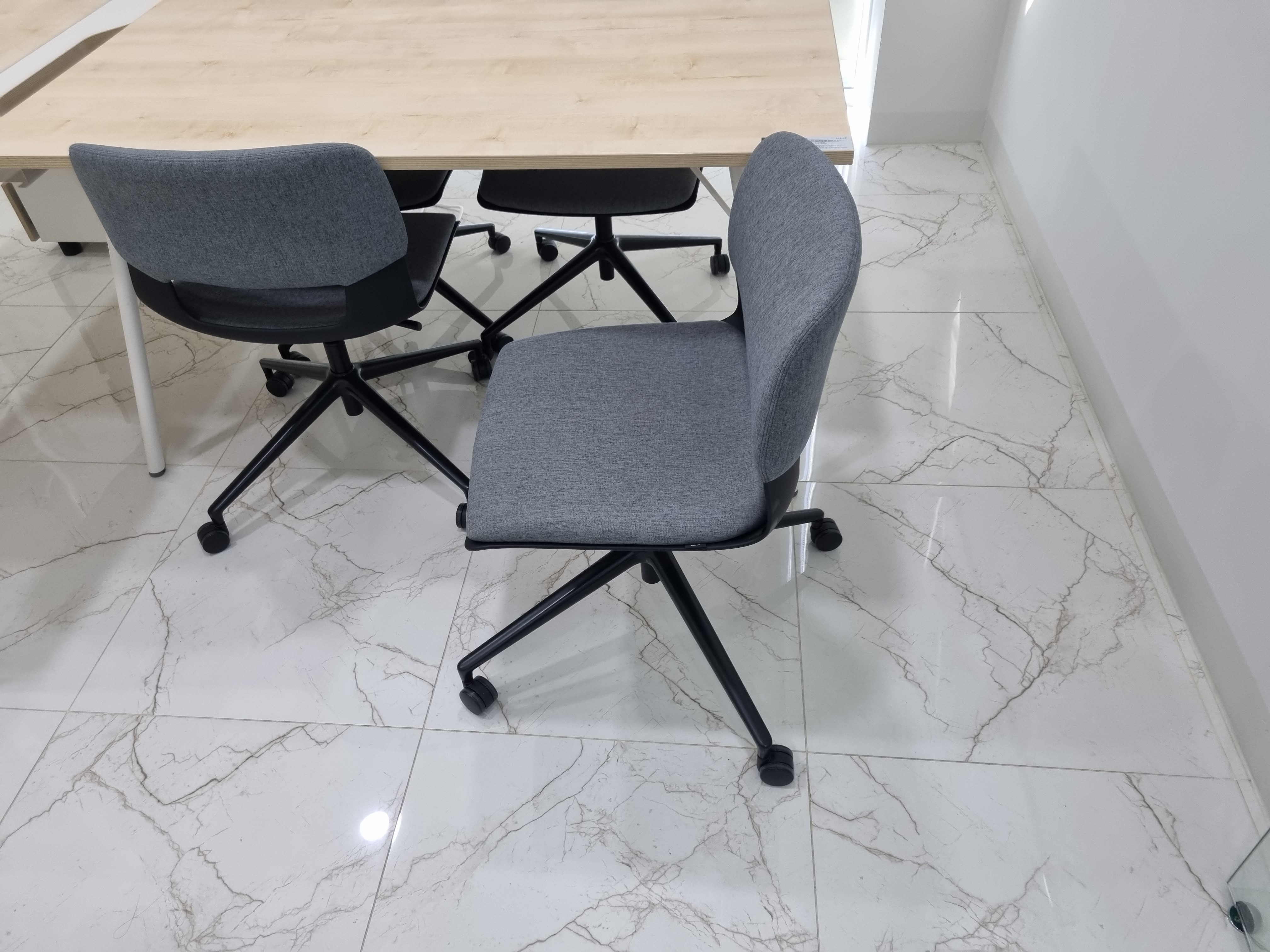 시디즈 버튼 회의의자