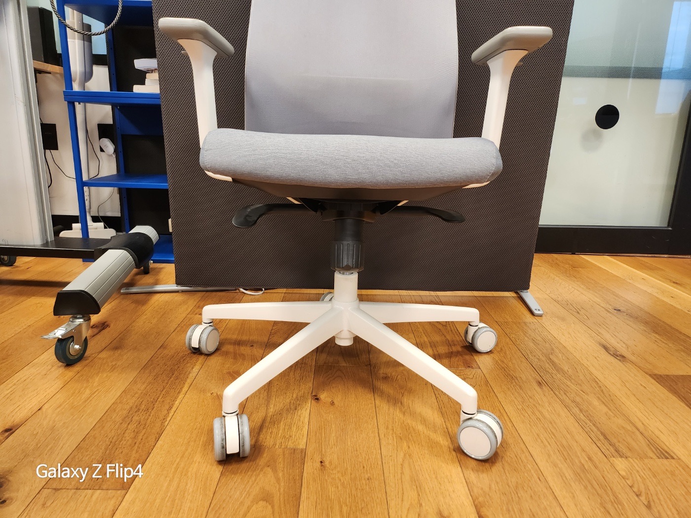 퍼시스어라운드의자[풀옵션보급형틸트]CHA6200CWAH-2개성남예약